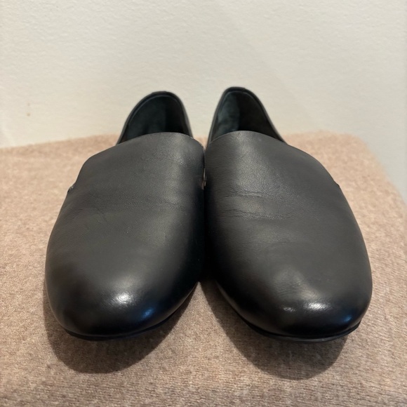 BIRDIES Sz 7 Slip On Slide Almond Toe Cap Ballet Glats Loafer Smooth Leather - Picture 2 of 12